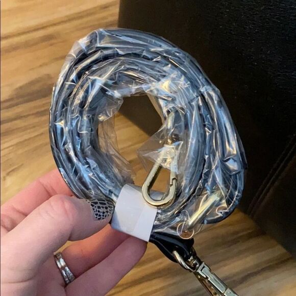 Large Black Tote Bag with Tassel NWOT - Picture 3 of 9